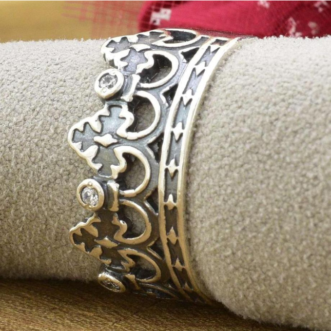 Серебряное кольцо женское Королевское 